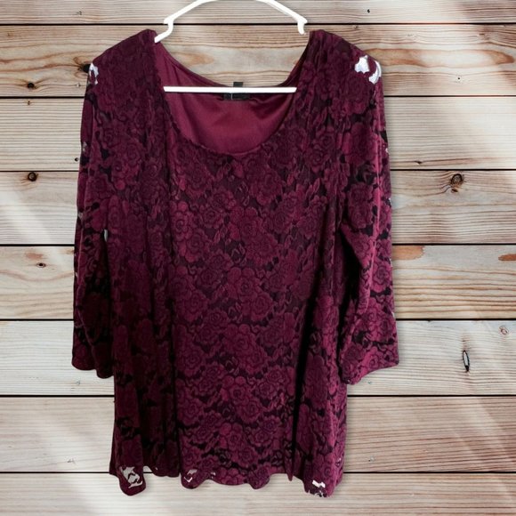 Torrid Lace Top Size 1 - Picture 1 of 7